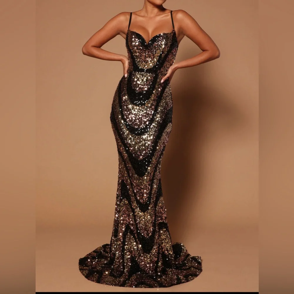 Women’ Fashion Nova Dress size 18 - Picture 2 of 2